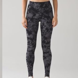 Tie Dye Wunder Under leggings- new without tags
